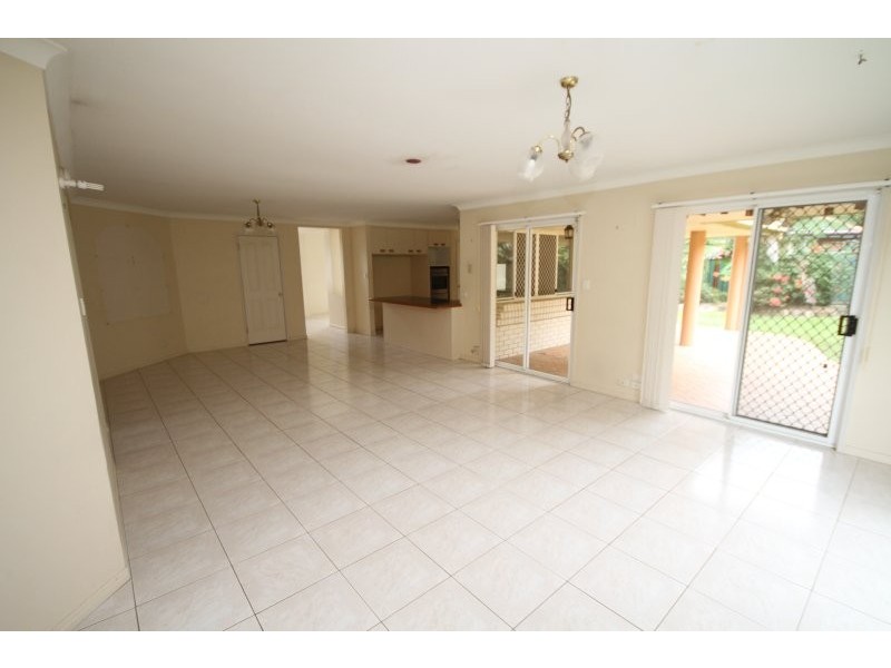 3 Teague Court, Wishart QLD 4122