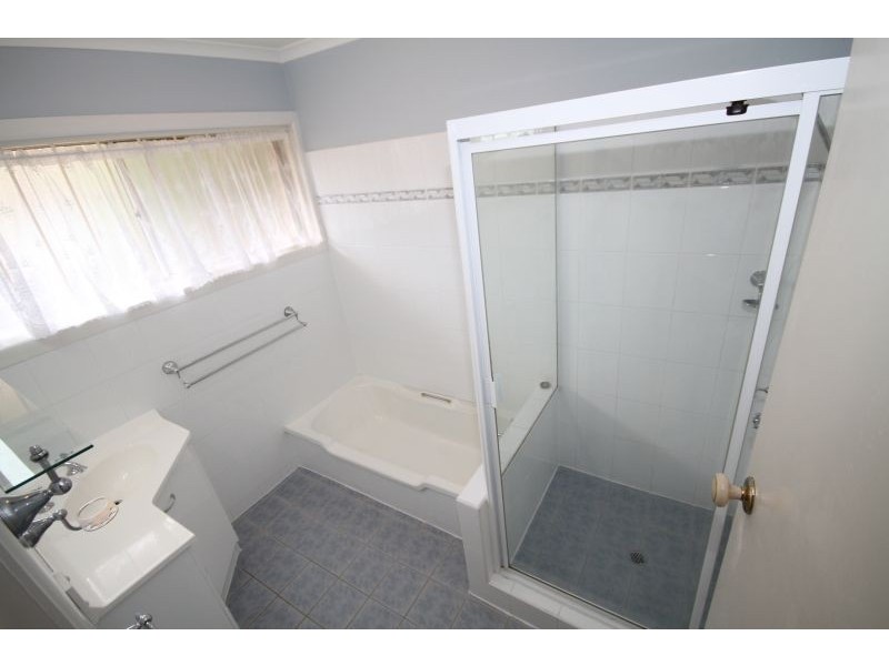 3 Lorinya Street, Mansfield QLD 4122