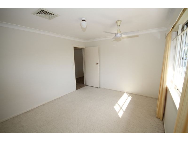 3 Lorinya Street, Mansfield QLD 4122