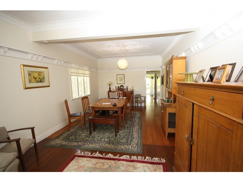 92 Sackville Street, Greenslopes QLD 4120