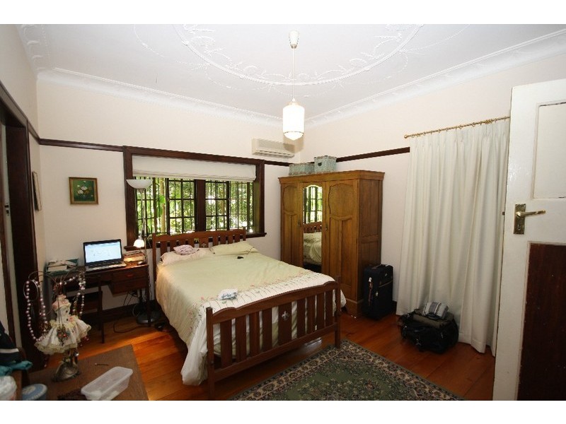 92 Sackville Street, Greenslopes QLD 4120