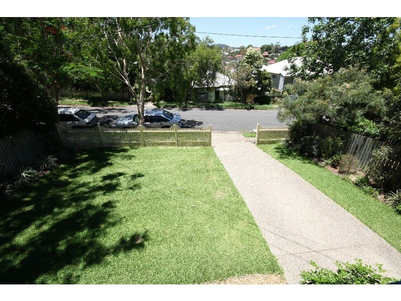 92 Sackville Street, Greenslopes QLD 4120