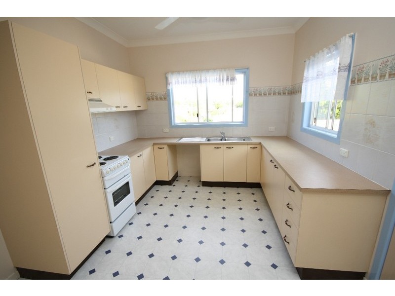 92 Barkoola street, Upper Mount Gravatt QLD 4122