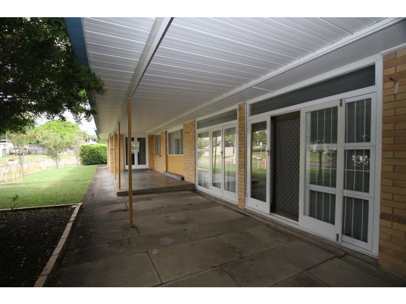 6 Benaud Street, Macgregor QLD 4109