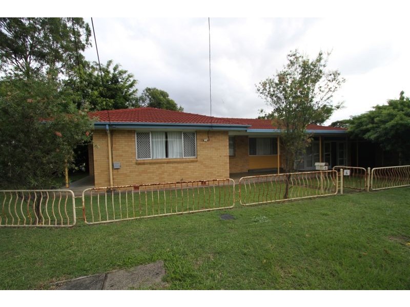 6 Benaud Street, Macgregor QLD 4109