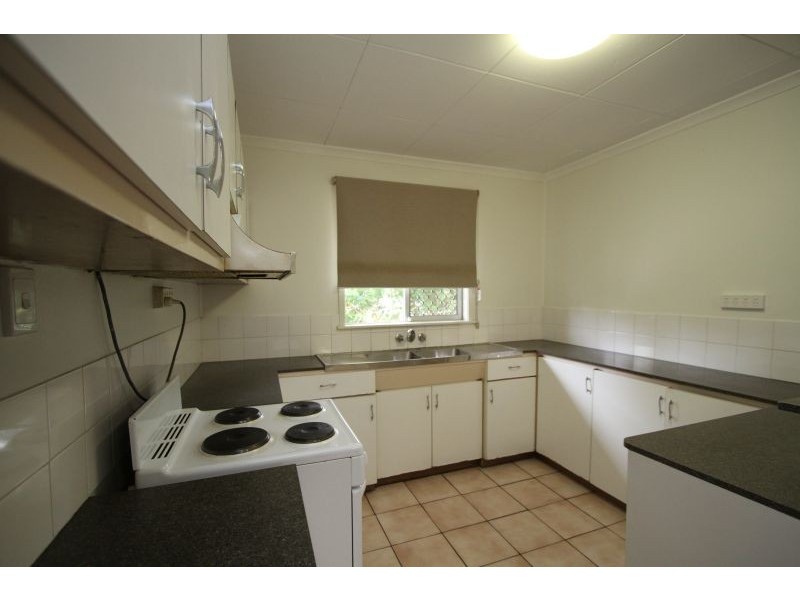 6 Benaud Street, Macgregor QLD 4109