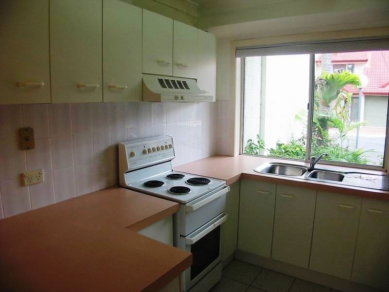 9/3  Lani Street, Wishart QLD 4122