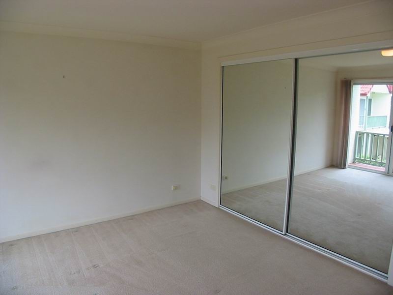 9/3  Lani Street, Wishart QLD 4122