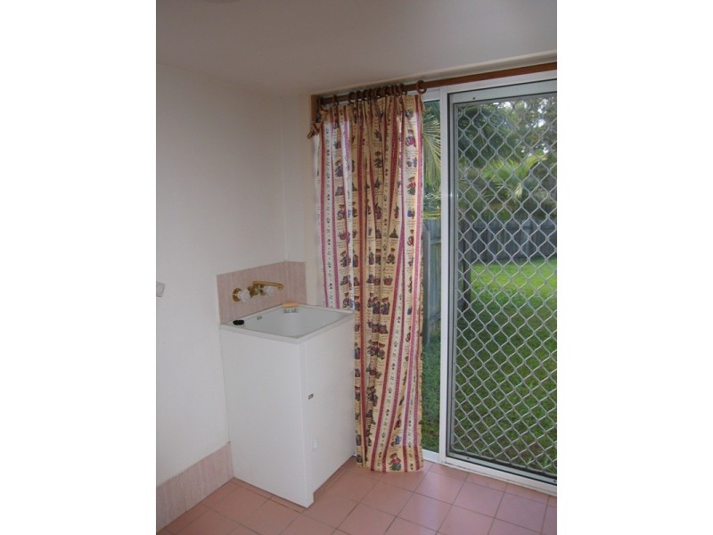 9/3  Lani Street, Wishart QLD 4122