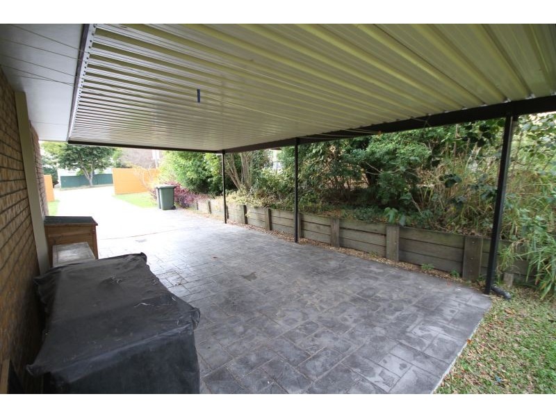 329 Mt Gravatt Capalaba Road, Wishart QLD 4122