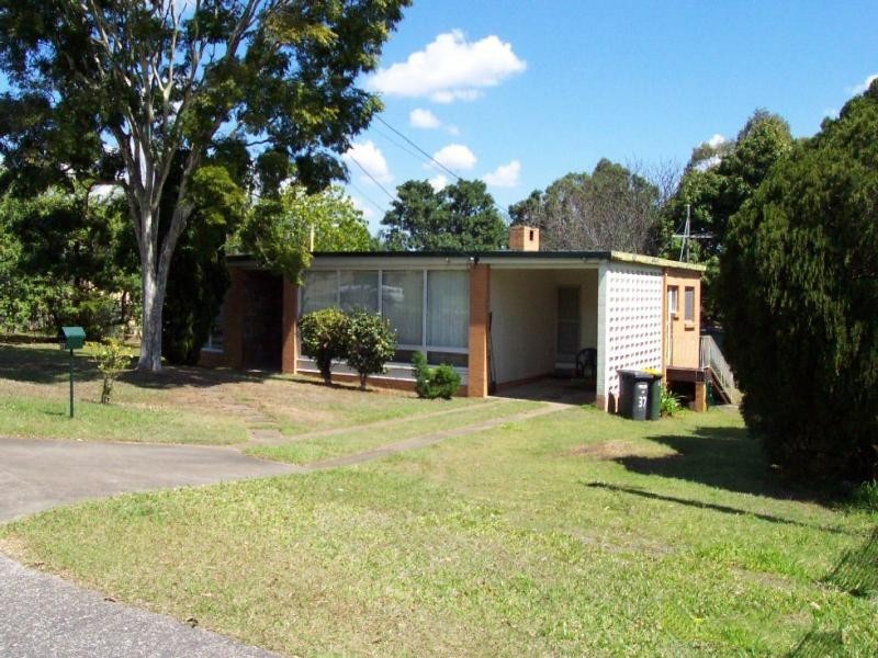 37 Wadley Street, Macgregor QLD 4109