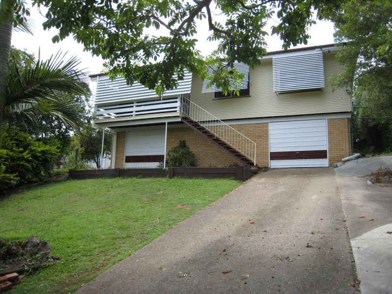 78 Pareena Crescent, Mansfield QLD 4122