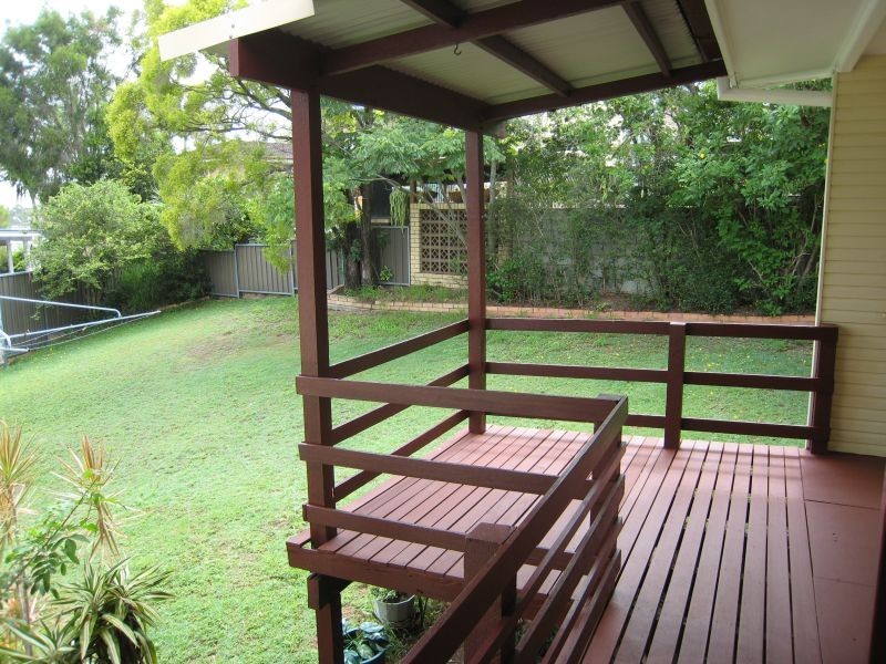 78 Pareena Crescent, Mansfield QLD 4122