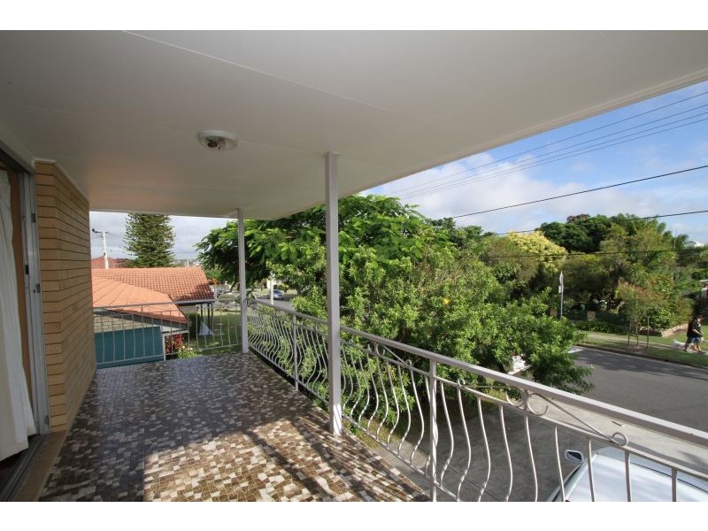 9 Endsleigh Street, Macgregor QLD 4109