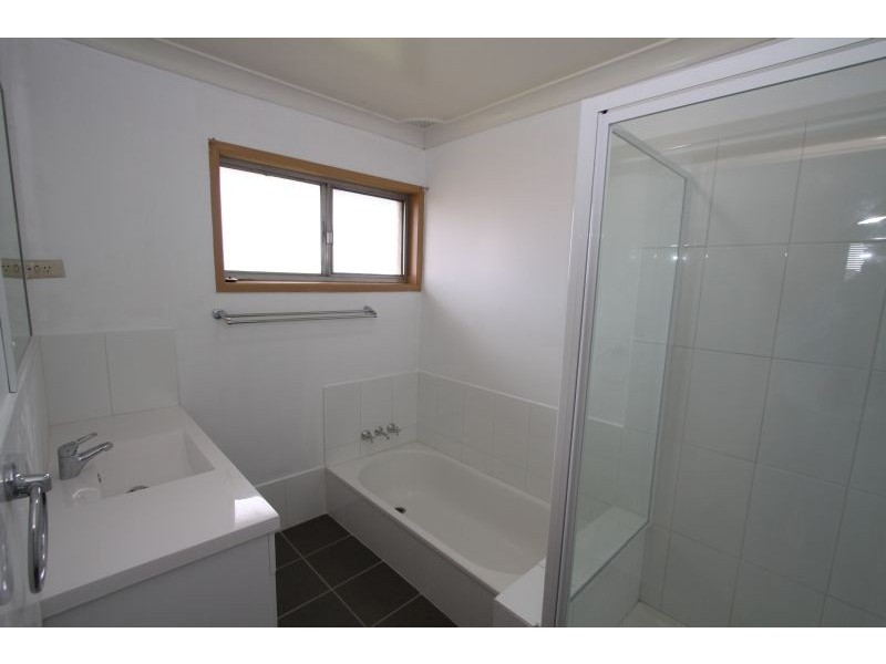 9 Endsleigh Street, Macgregor QLD 4109