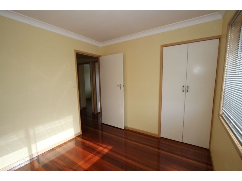 9 Endsleigh Street, Macgregor QLD 4109