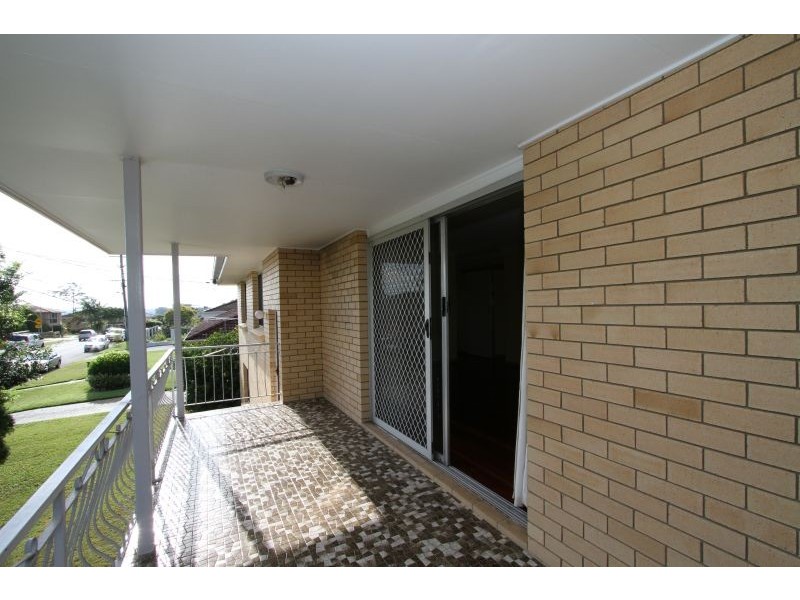 9 Endsleigh Street, Macgregor QLD 4109