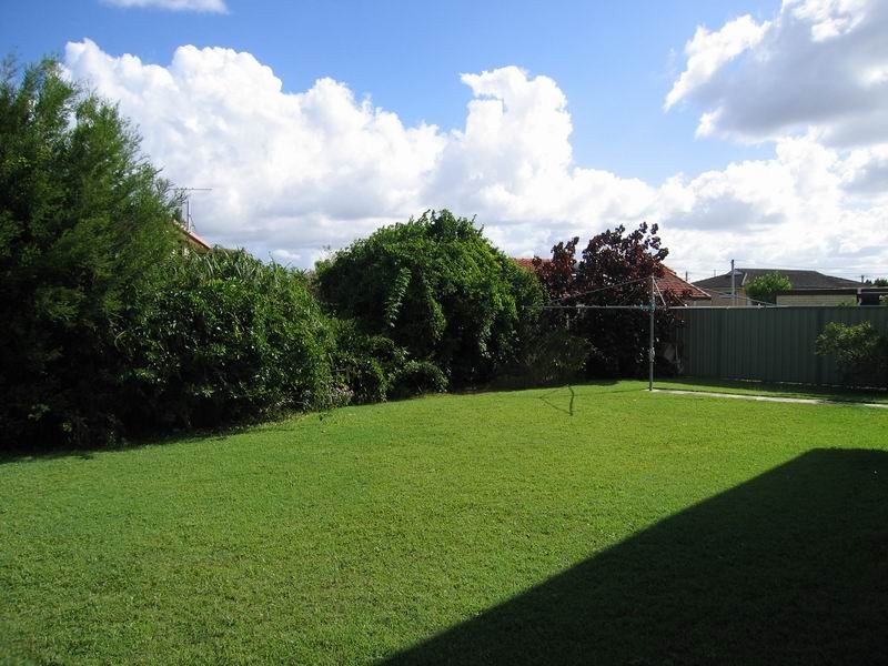 9 Endsleigh Street, Macgregor QLD 4109