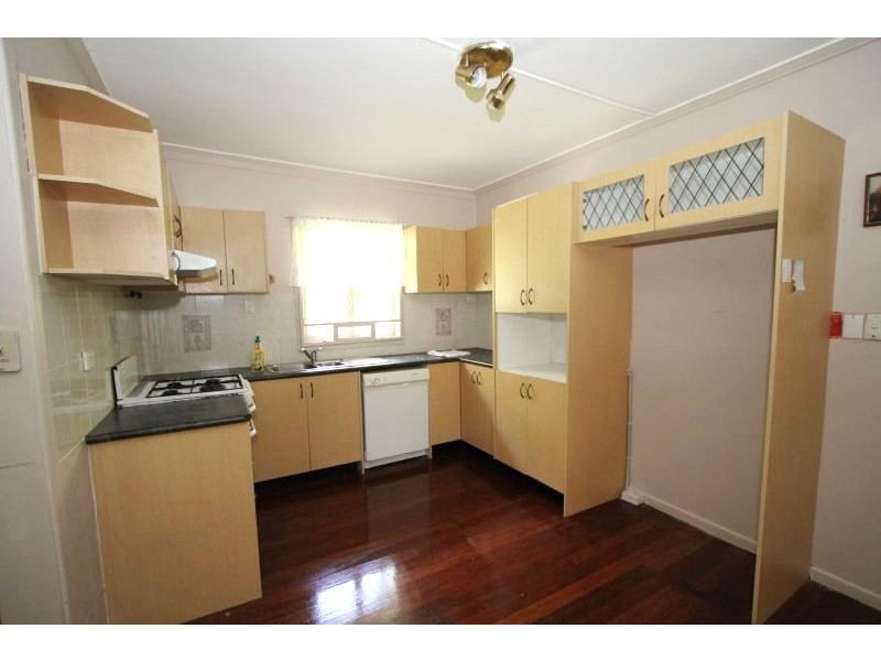 110 Newnham Road, Mount Gravatt East QLD 4122