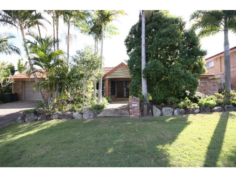 24 Le Grand Street, Macgregor QLD 4109