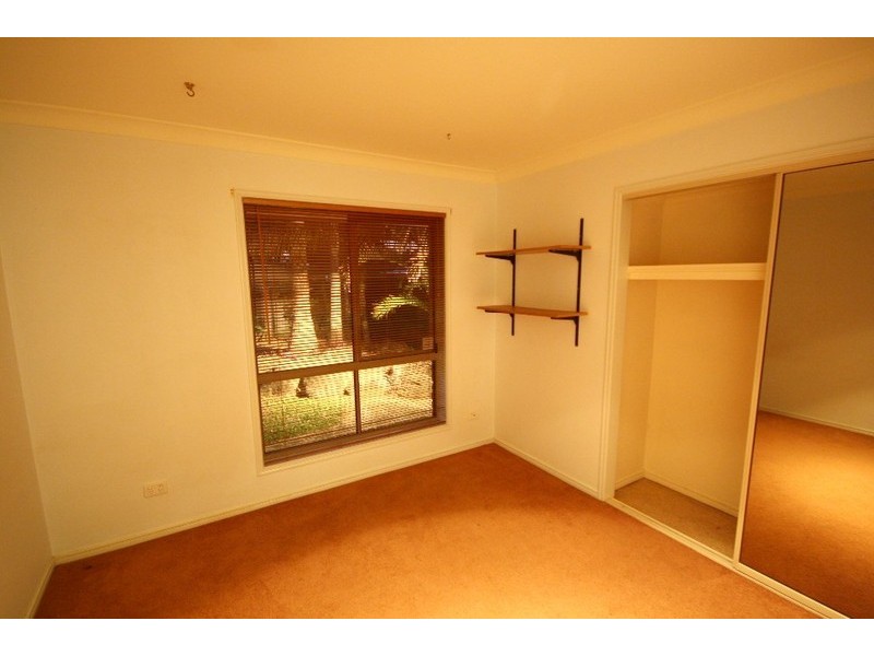 24 Le Grand Street, Macgregor QLD 4109