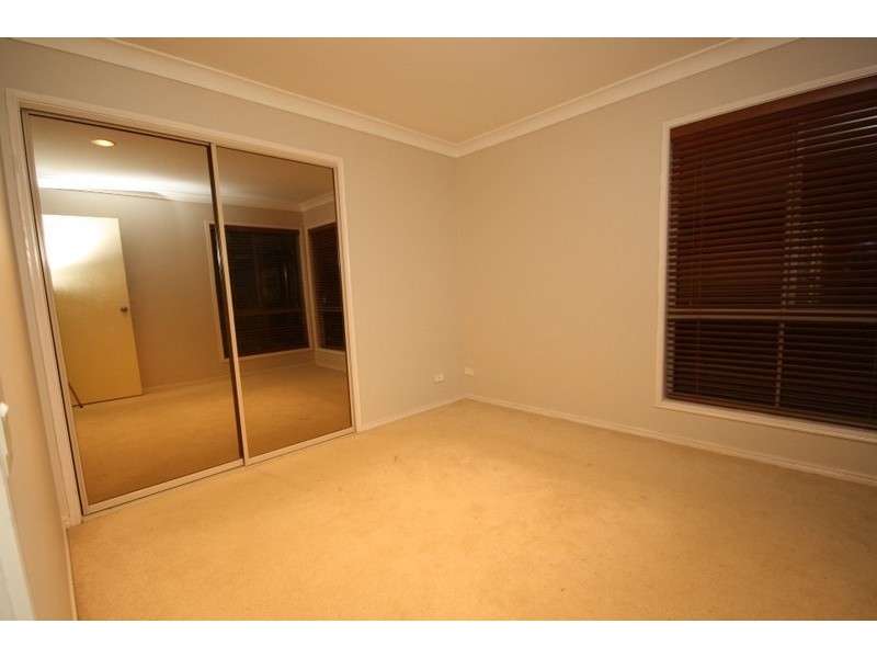 24 Le Grand Street, Macgregor QLD 4109