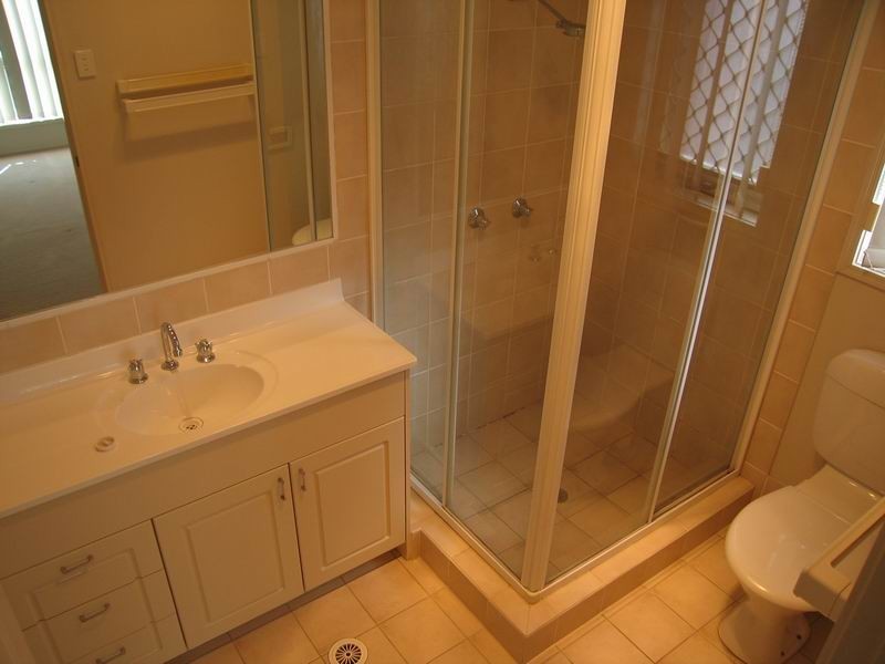 33 Kane Street, Mansfield QLD 4122