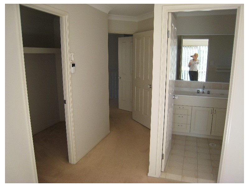 33 Kane Street, Mansfield QLD 4122