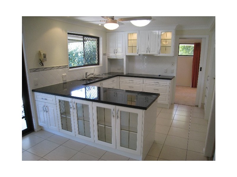 33 Midwood Street, Wishart QLD 4122