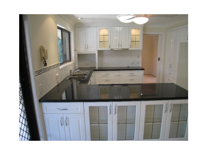 33 Midwood Street, Wishart QLD 4122