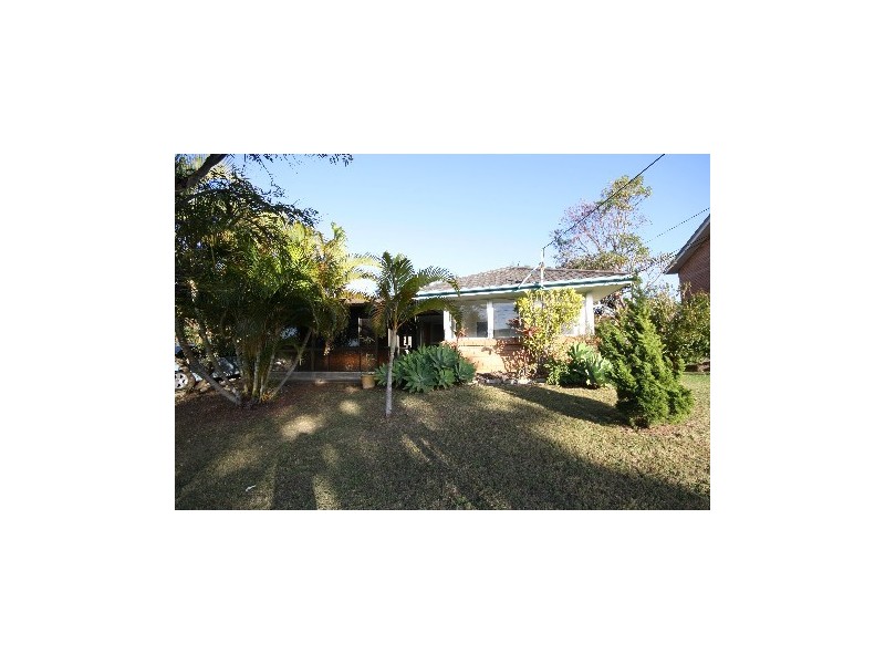 20 Genoa Street, Macgregor QLD 4109