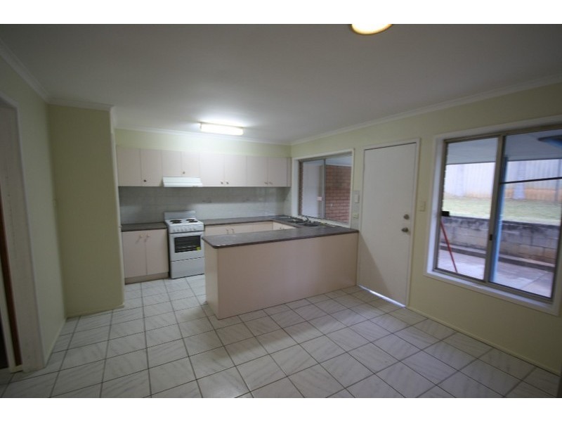 20 Genoa Street, Macgregor QLD 4109