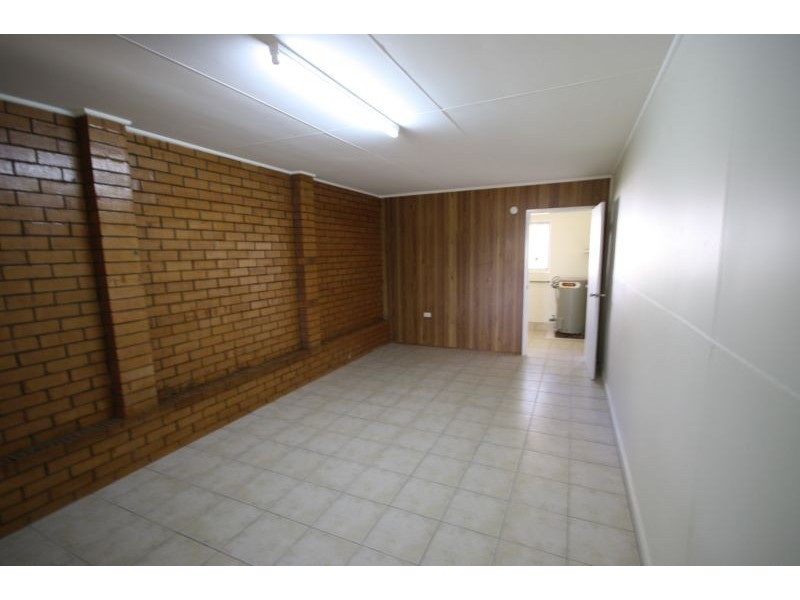 20 Genoa Street, Macgregor QLD 4109