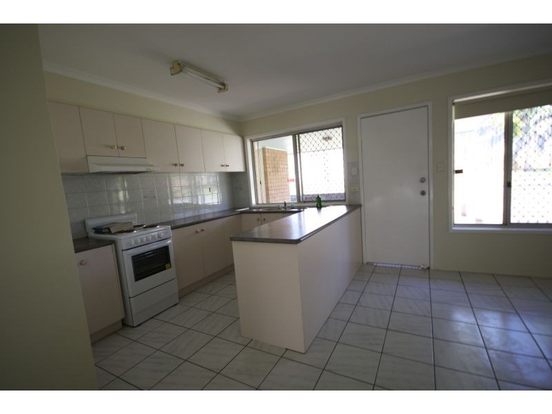 20 Genoa Street, Macgregor QLD 4109