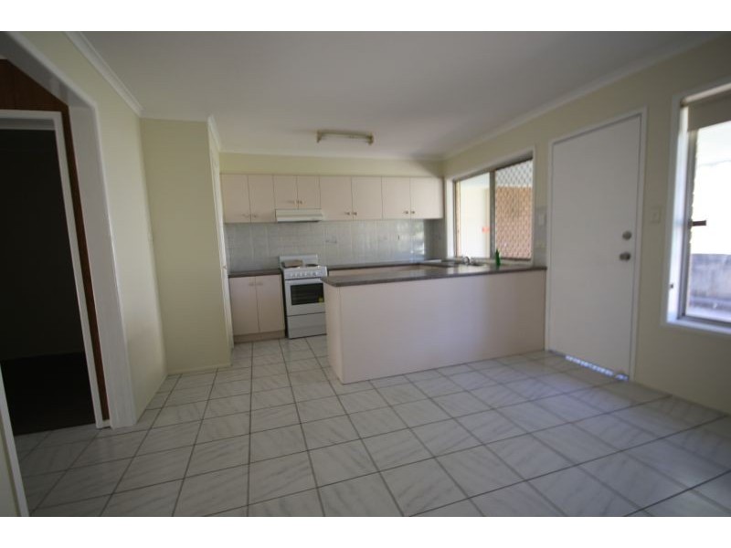 20 Genoa Street, Macgregor QLD 4109