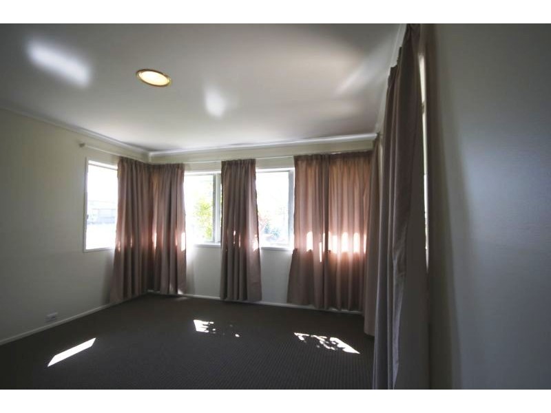 20 Genoa Street, Macgregor QLD 4109