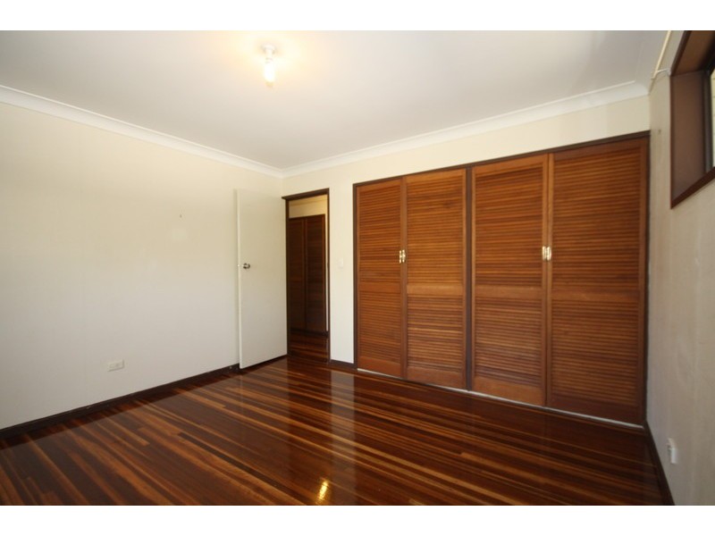 16 Montreal Street, Wishart QLD 4122