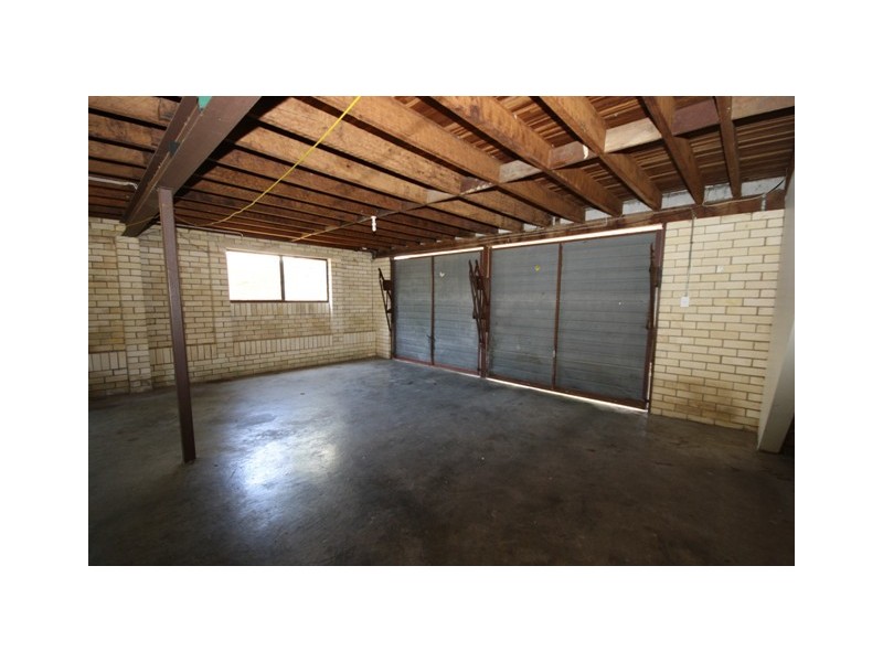 16 Montreal Street, Wishart QLD 4122