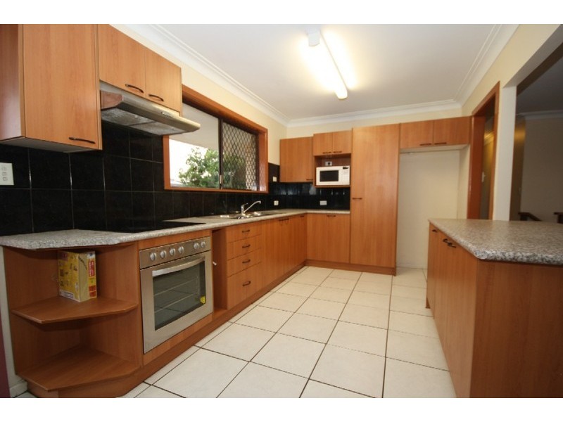 15 Gordonia Street, Macgregor QLD 4109