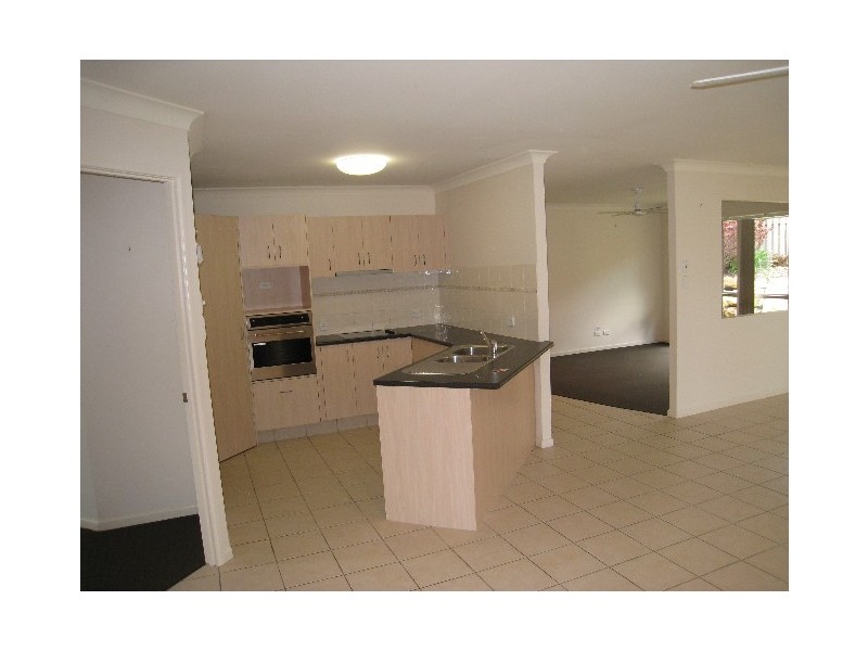 11 Rio Court, Underwood QLD 4119