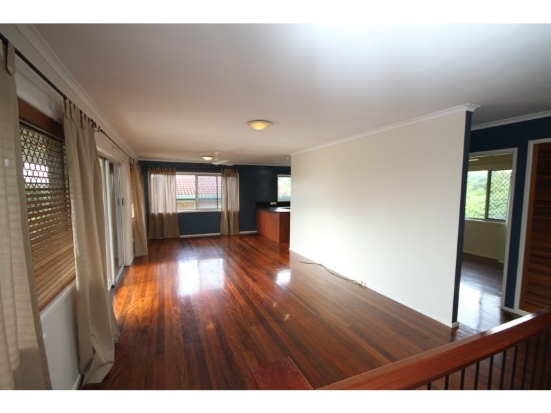 12 Colombo Street, Wishart QLD 4122