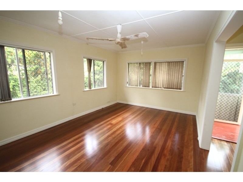 561 Newnham Road, Mount Gravatt QLD 4122