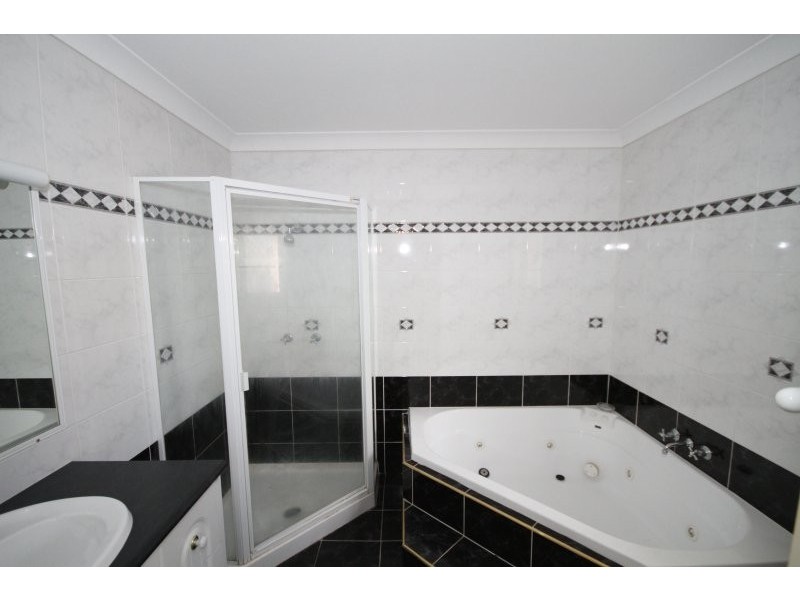 29 Lorikeet Place, Wishart QLD 4122