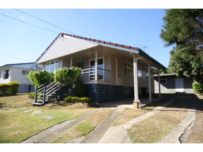 4 Arura Street, Mansfield QLD 4122