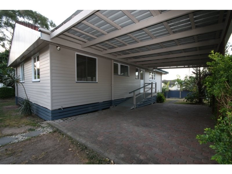 4 Arura Street, Mansfield QLD 4122