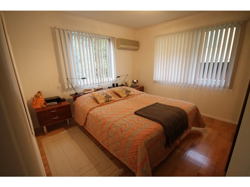 10 Baloo Street, Holland Park QLD 4121