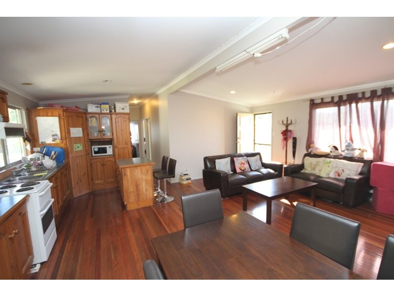 60 Grout Street, Macgregor QLD 4109