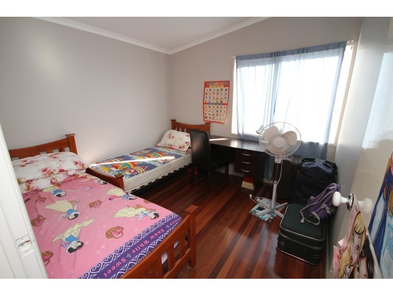 60 Grout Street, Macgregor QLD 4109