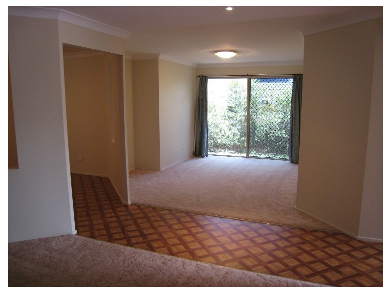 3 Vaucluse Place, Mansfield QLD 4122