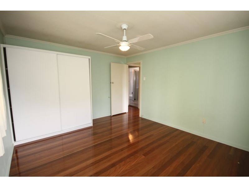 28 Pareena Cresent, Mansfield QLD 4122